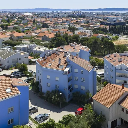 Apartman Bluebell With Private Parking Zára