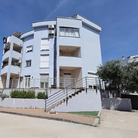 Bluebell With Private Parking Apartamento *