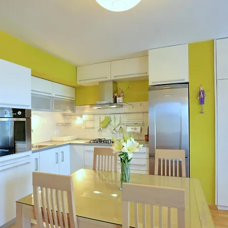 Bluebell With Private Parking *