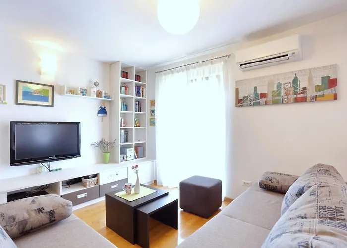 Bluebell With Private Parking Διαμέρισμα